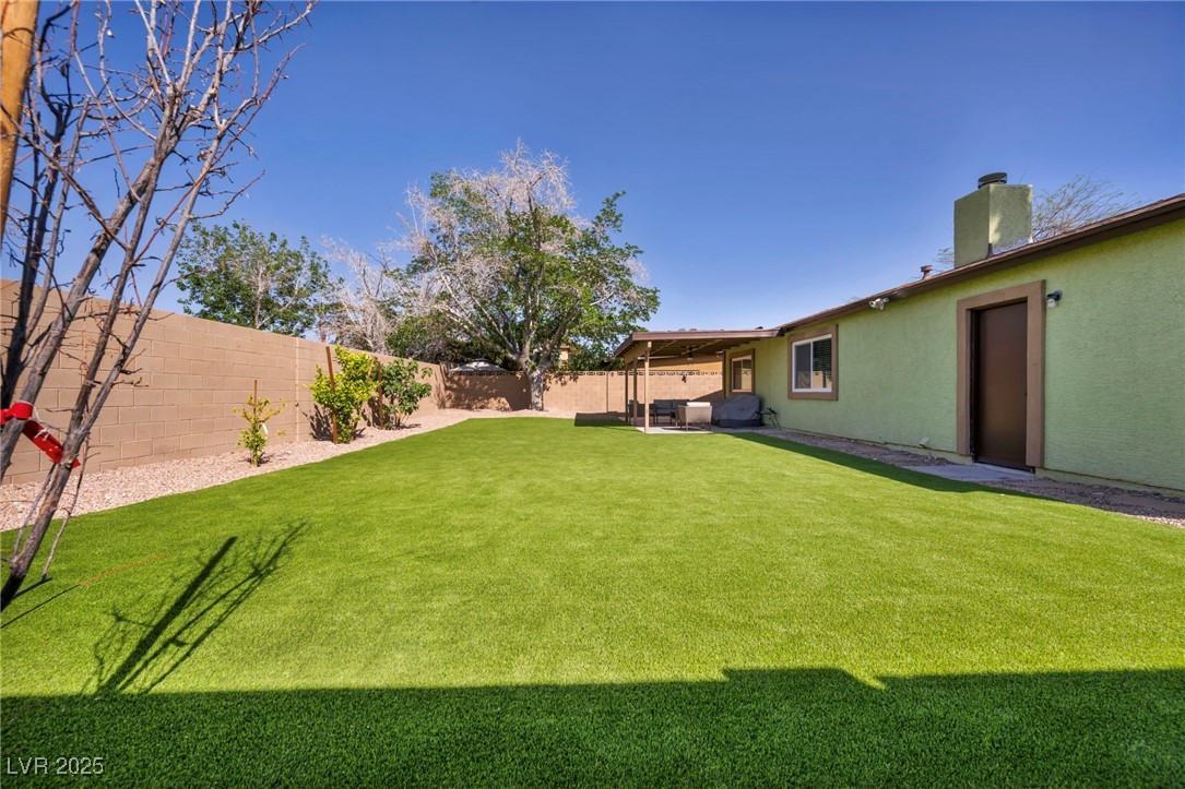 6520 Ouida Way