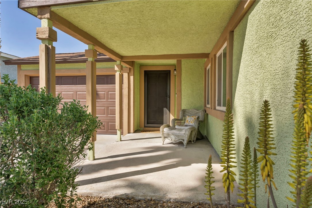 6520 Ouida Way