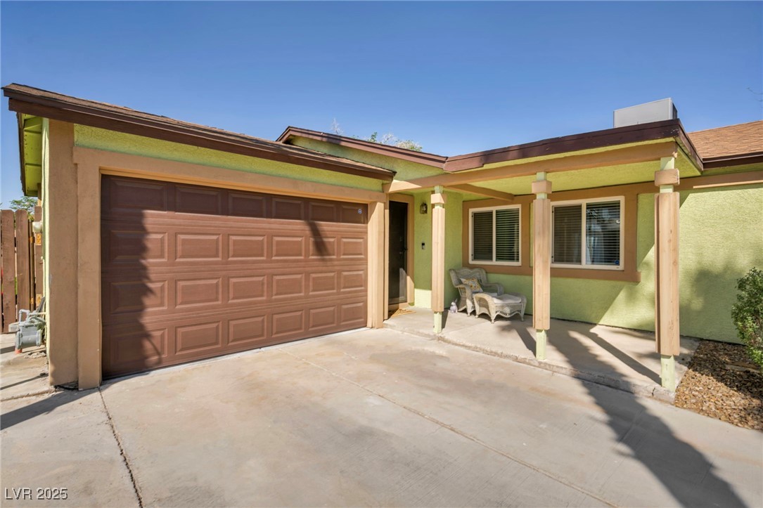 6520 Ouida Way