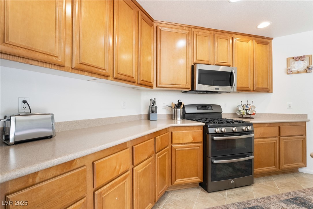 9785 Iron Mine Street