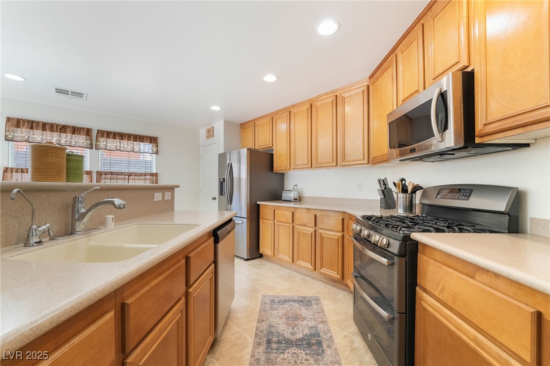 9785 Iron Mine Street