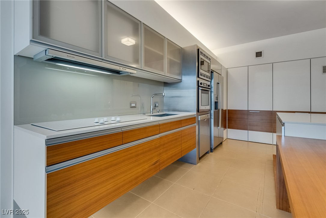 3726 Las Vegas Boulevard 2702