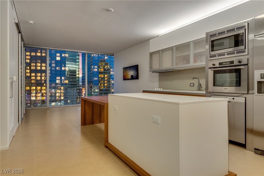 3726 Las Vegas Boulevard 2702