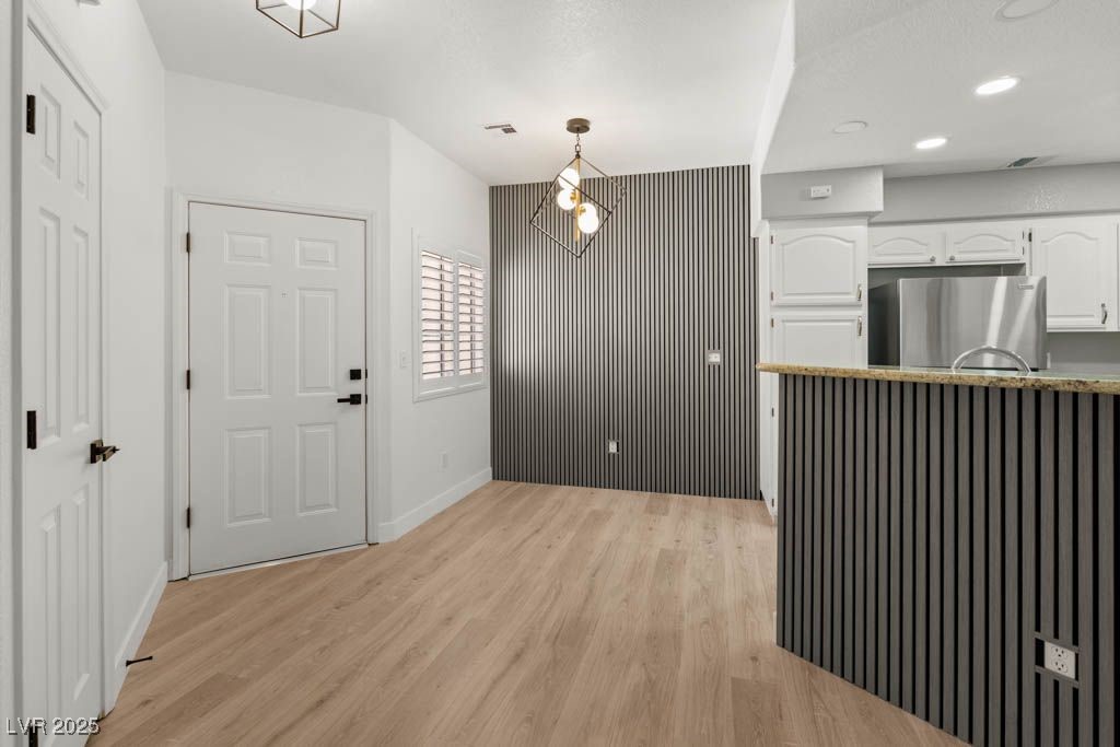 3320 South Fort Apache Road 125