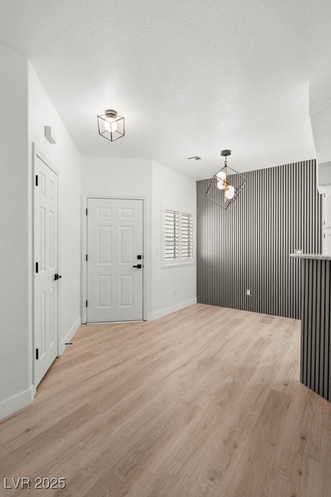 3320 South Fort Apache Road 125