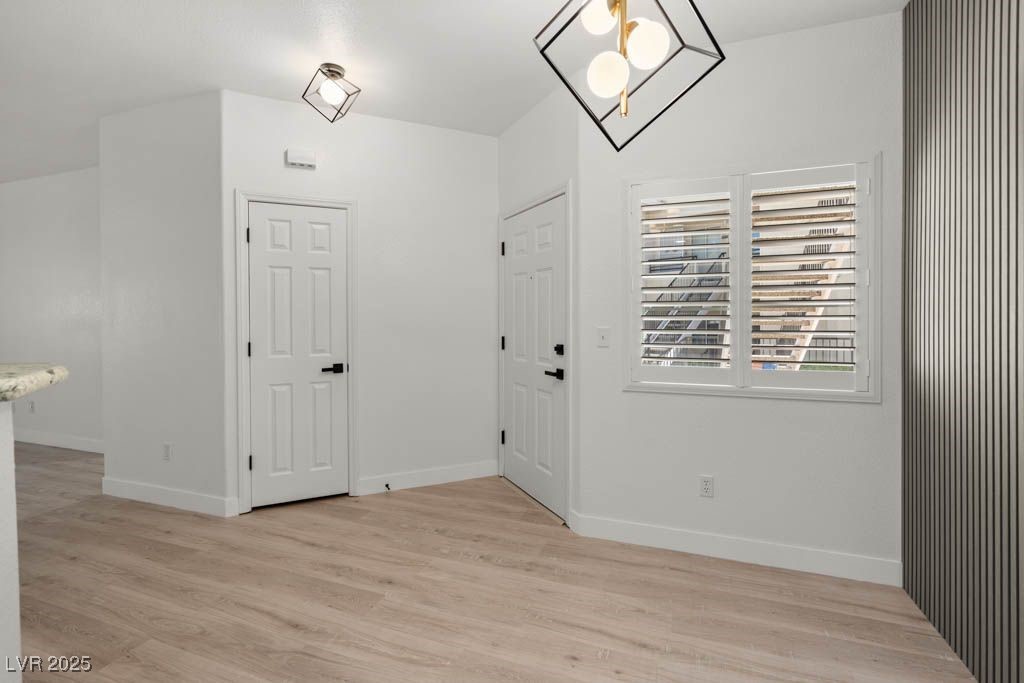 3320 South Fort Apache Road 125