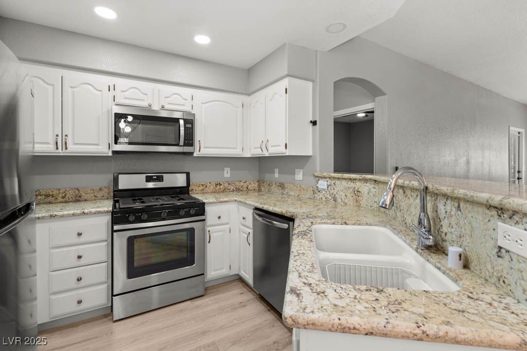 3320 South Fort Apache Road 125