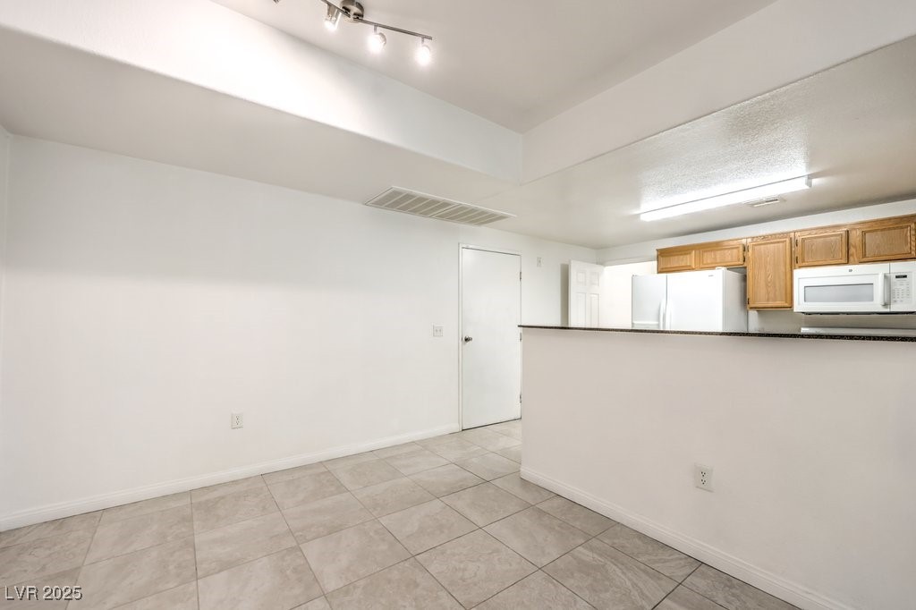 10001 Peace Way 1296