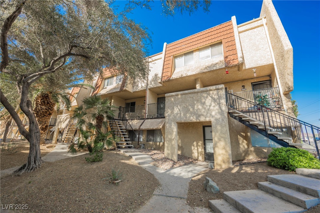 1303 Darlene Way 105B