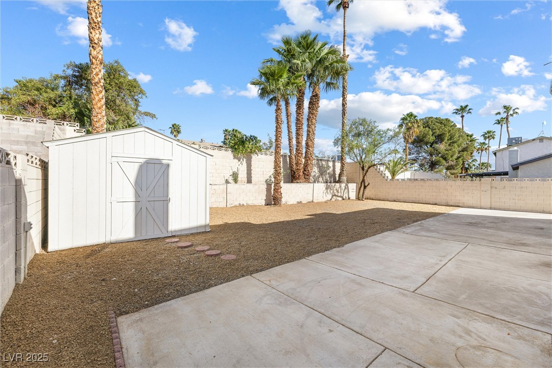 5035 Meadow Grove Court