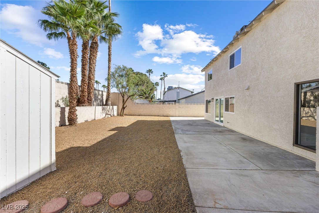 5035 Meadow Grove Court