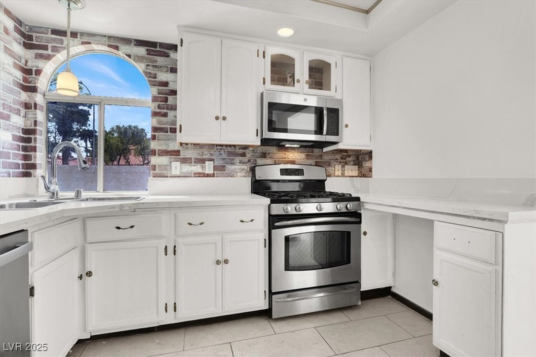 2873 Cambretto Drive