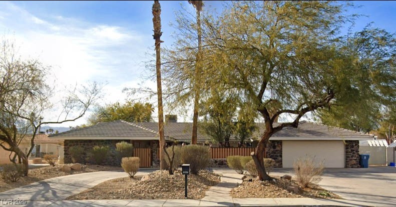 3845 South Torrey Pines Drive