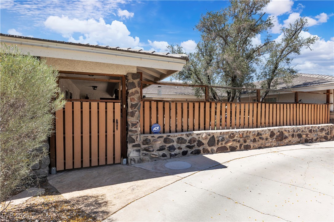 3845 South Torrey Pines Drive