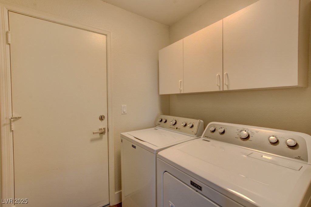 9204 Sapphire Point Avenue