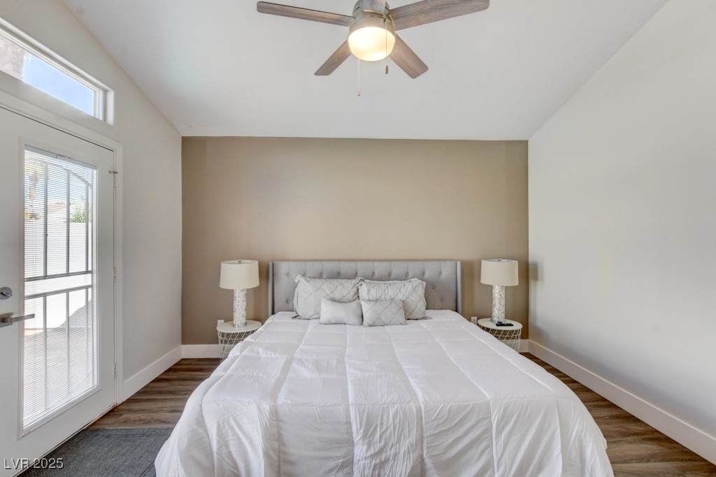 9204 Sapphire Point Avenue