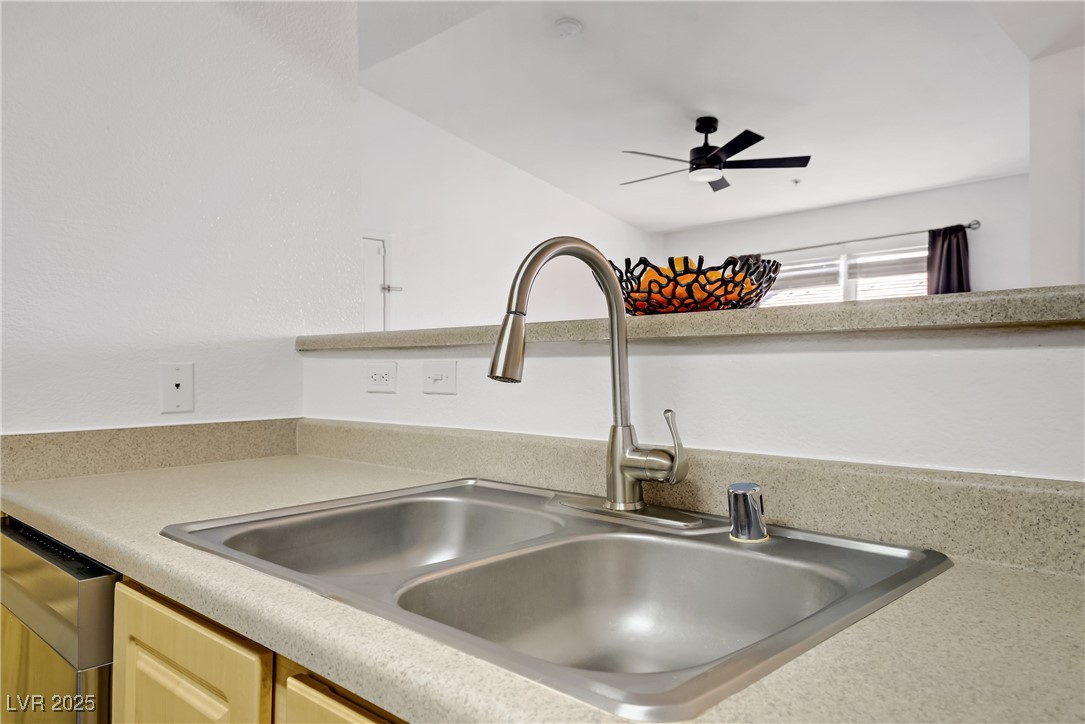 6955 North Durango Drive 3089