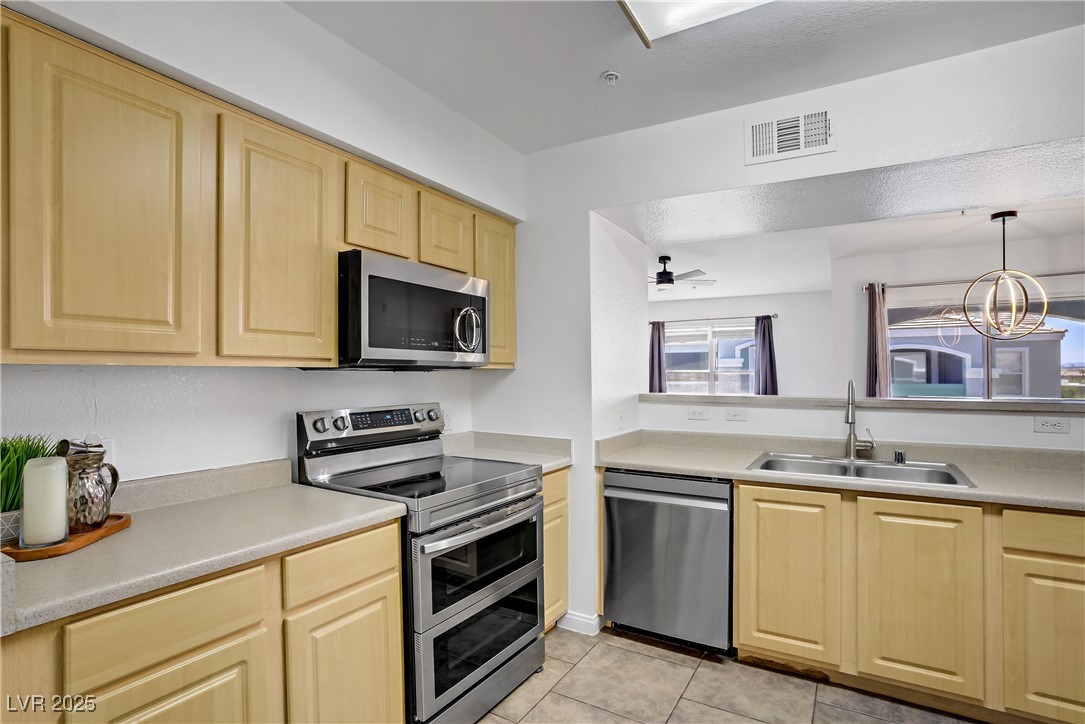 6955 North Durango Drive 3089