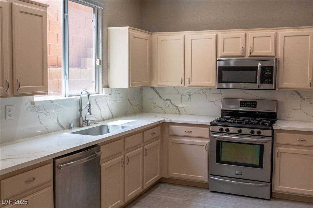 8163 Amy Springs Street