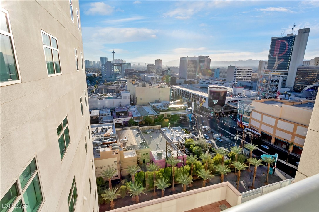 150 Las Vegas Boulevard 1711