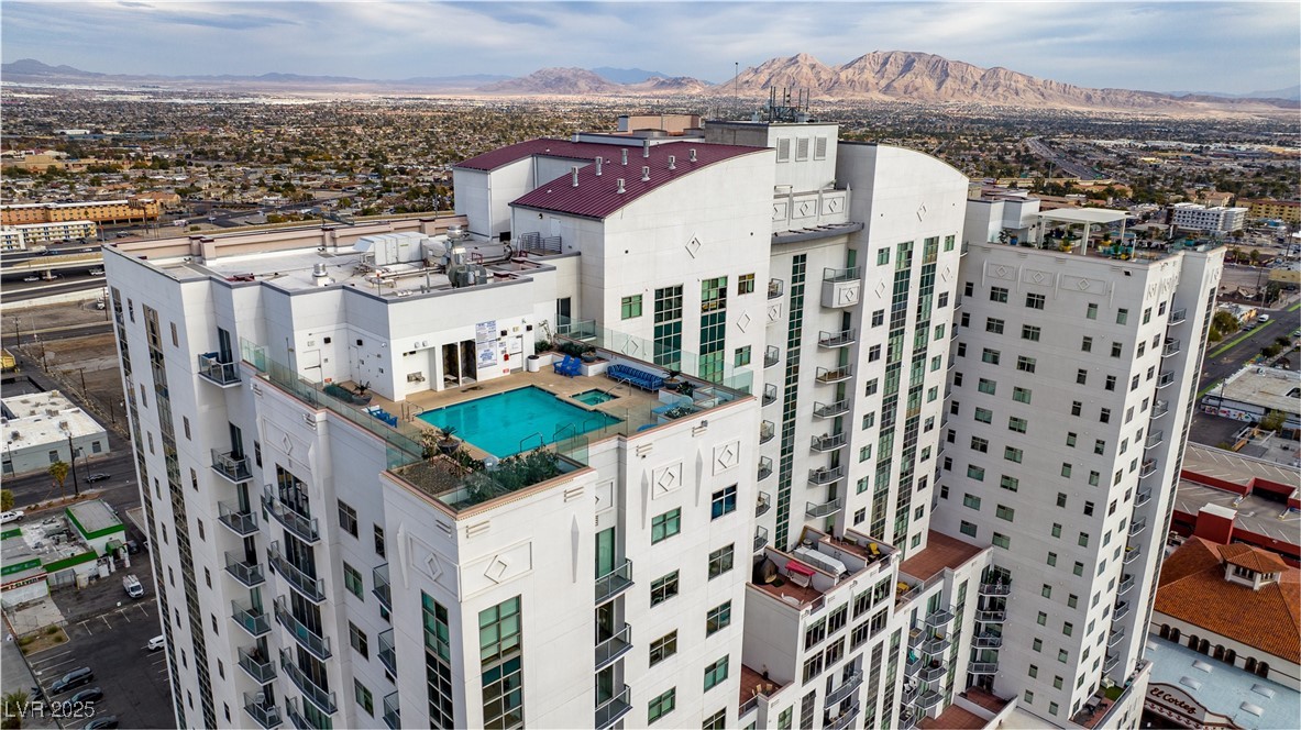 150 Las Vegas Boulevard 1711