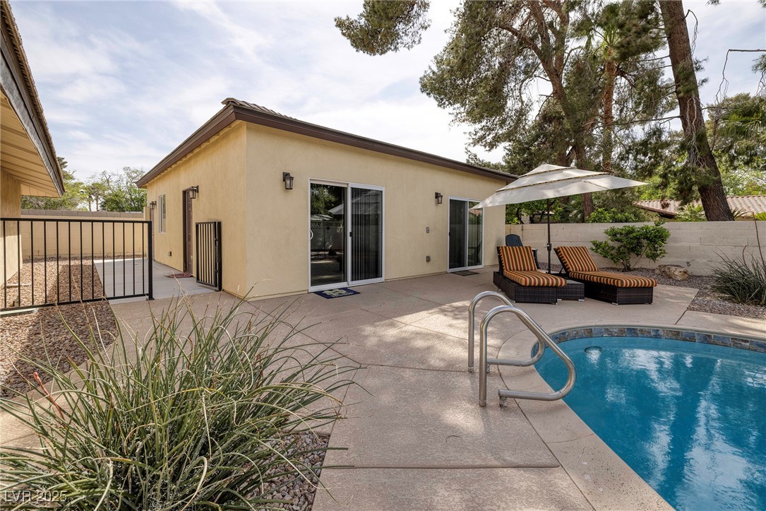 4219 East Pinecrest Circle