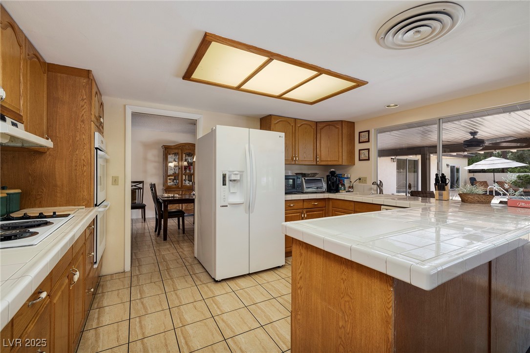 4219 East Pinecrest Circle