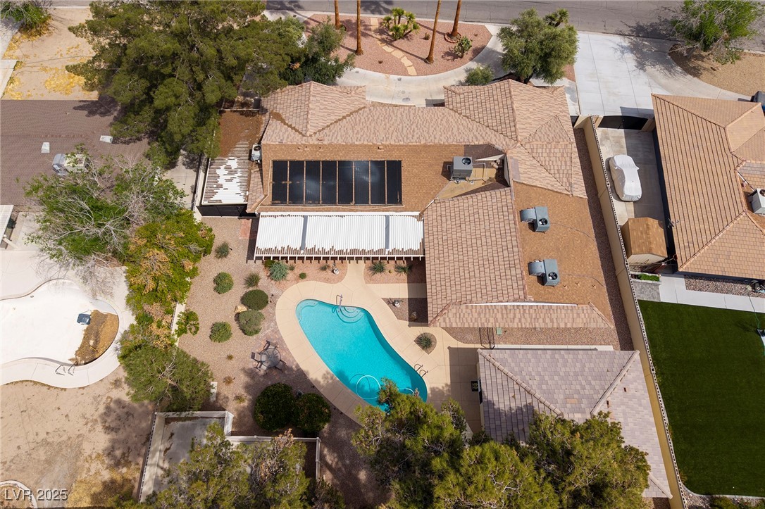 4219 East Pinecrest Circle