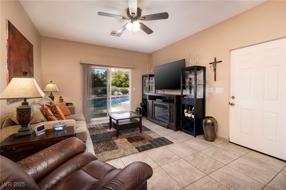4219 East Pinecrest Circle