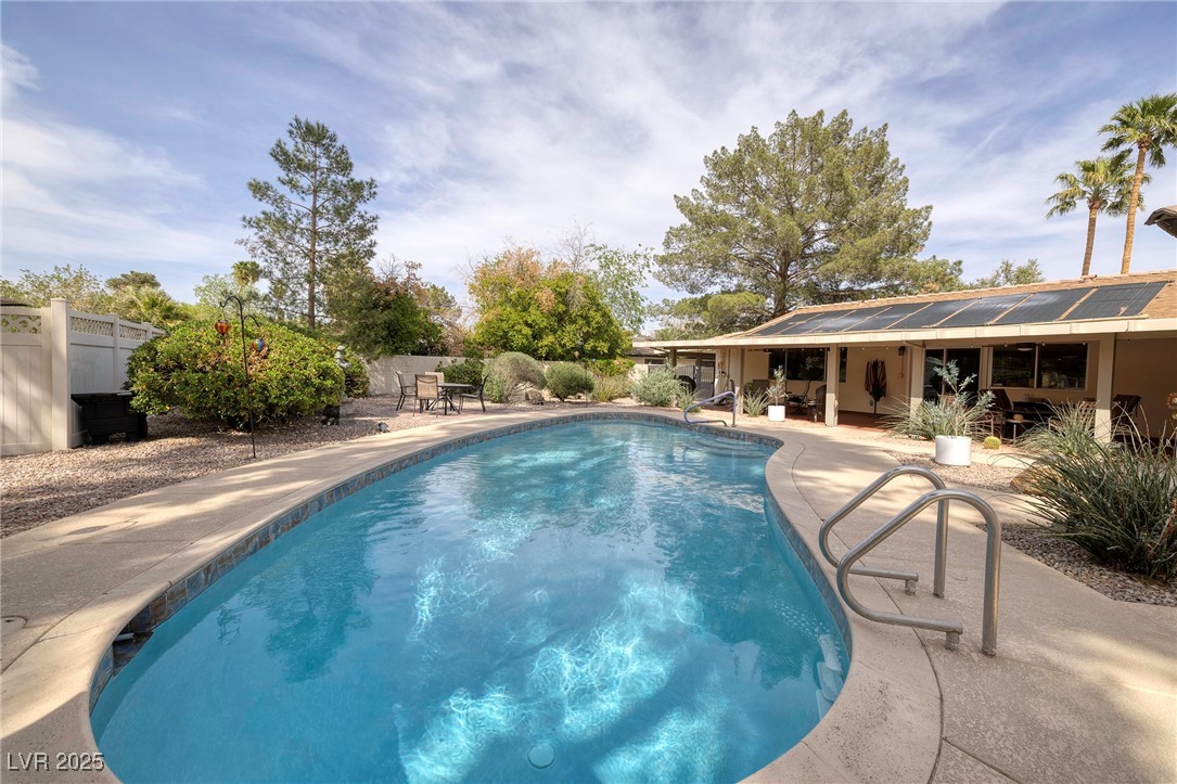 4219 East Pinecrest Circle