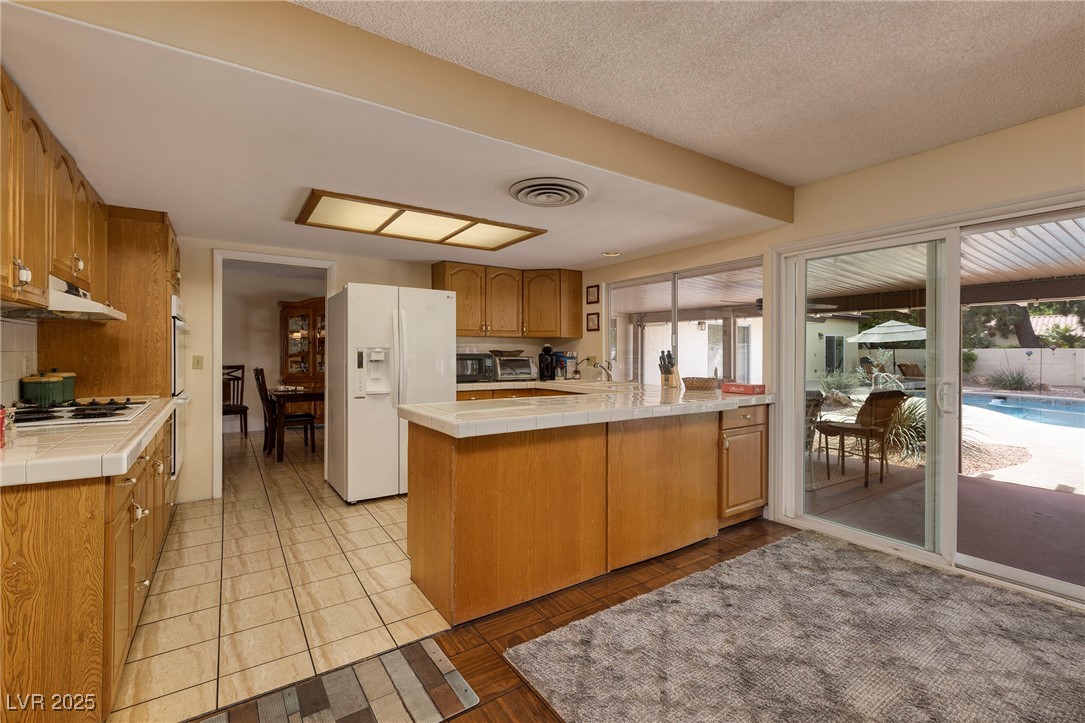 4219 East Pinecrest Circle