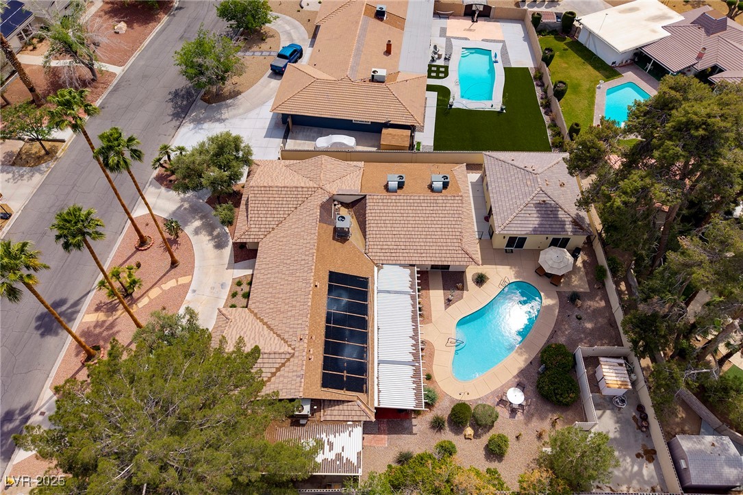 4219 East Pinecrest Circle