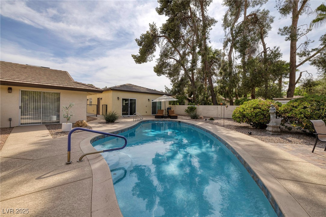 4219 East Pinecrest Circle