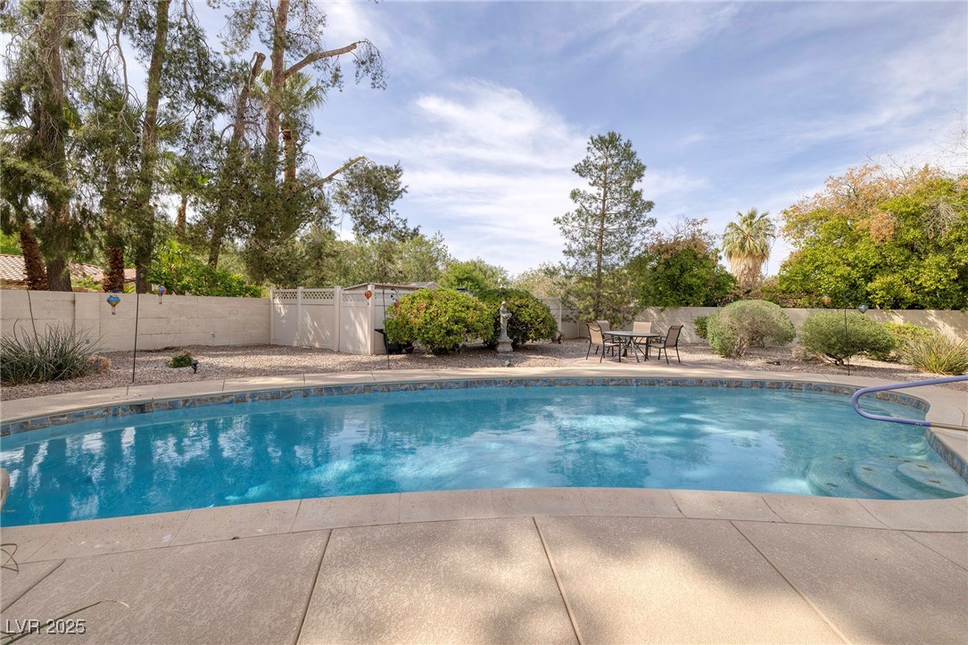 4219 East Pinecrest Circle