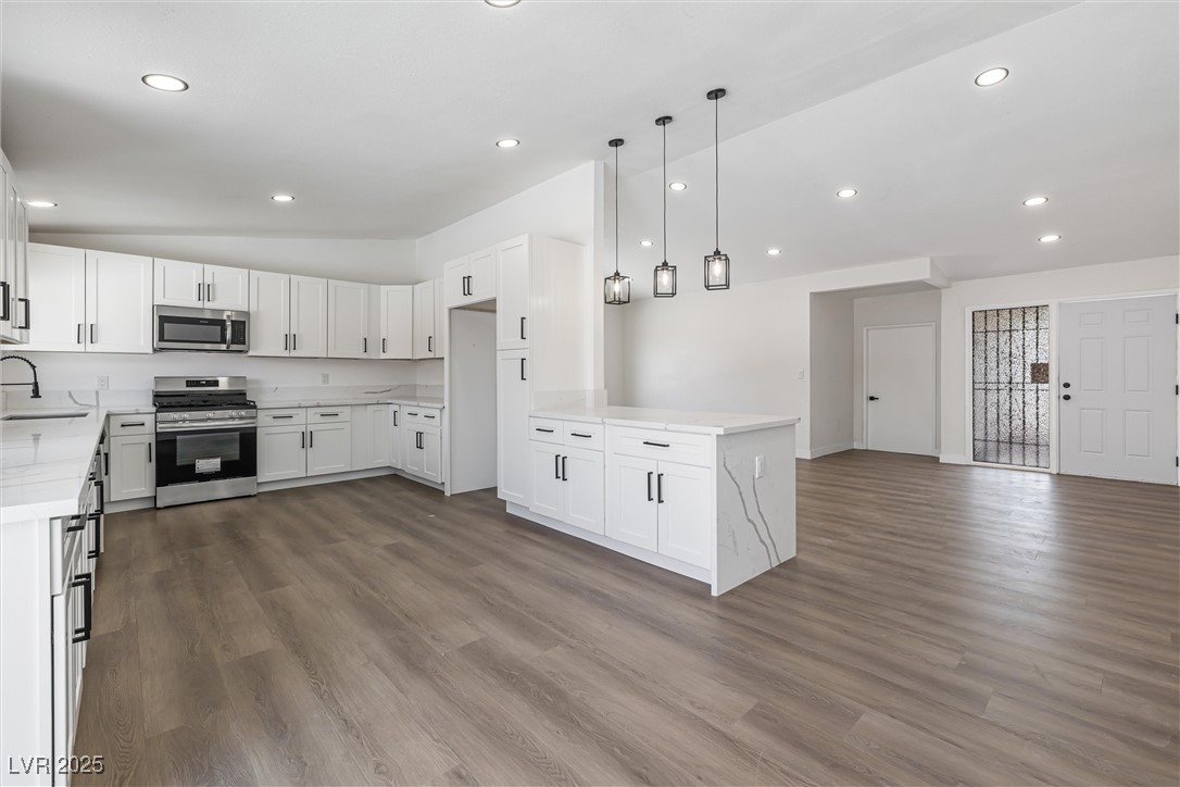 404 Vassar Lane
