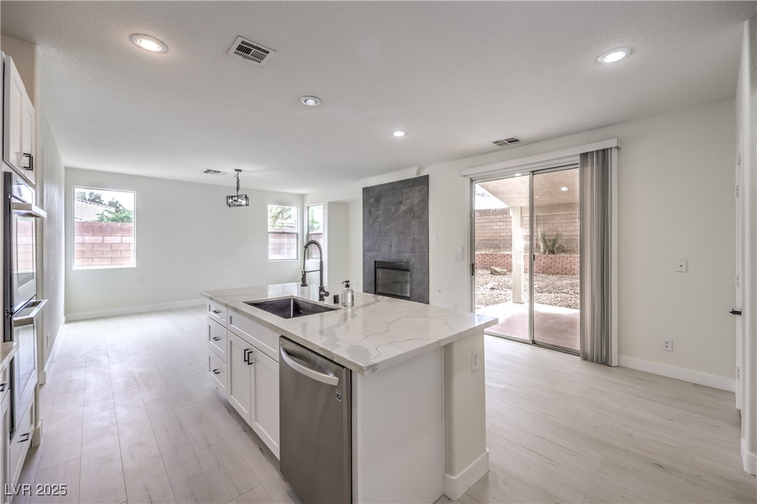 3065 Blue Monaco Street