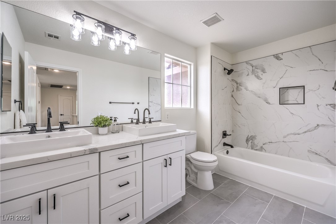 3065 Blue Monaco Street