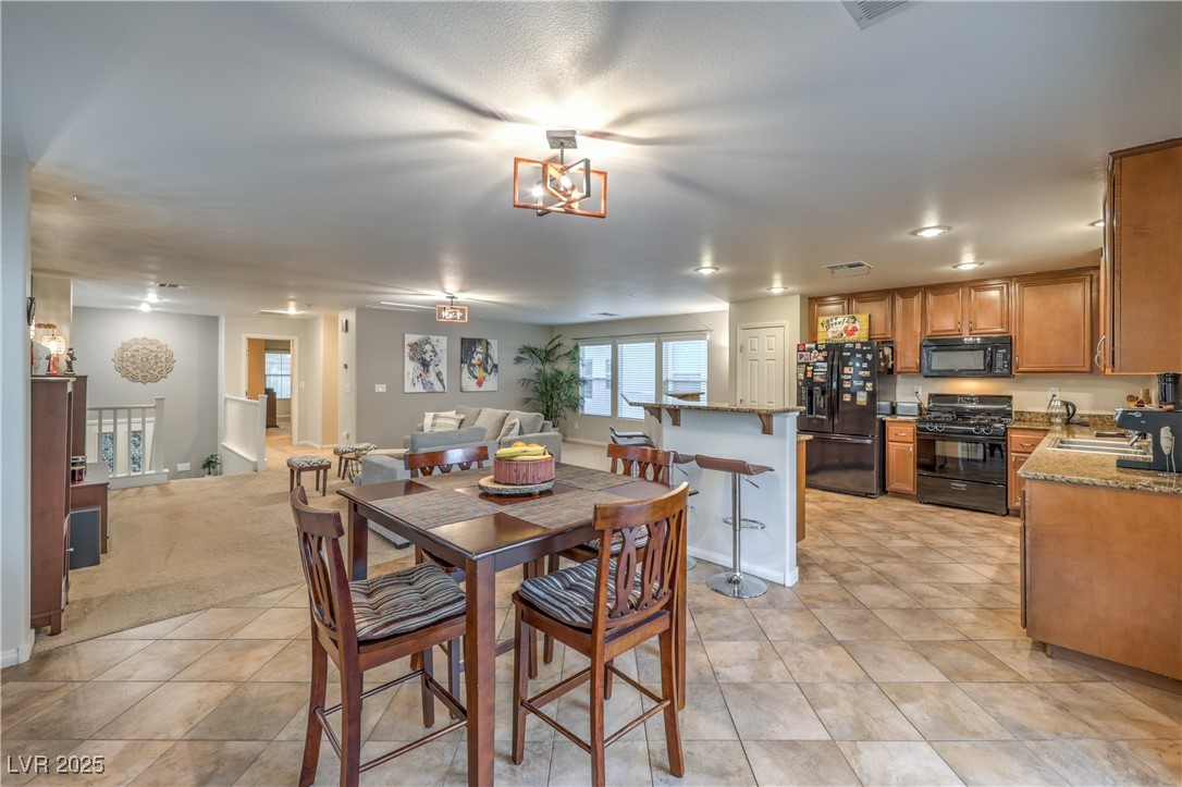 6546 American Flower Street