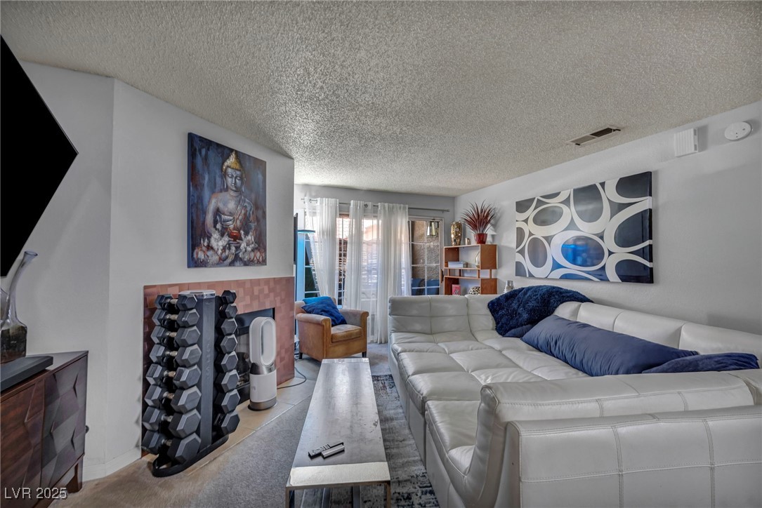 2200 South Fort Apache Road 2041