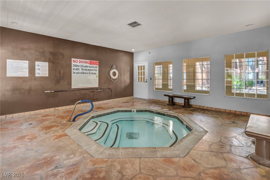 2200 South Fort Apache Road 2041