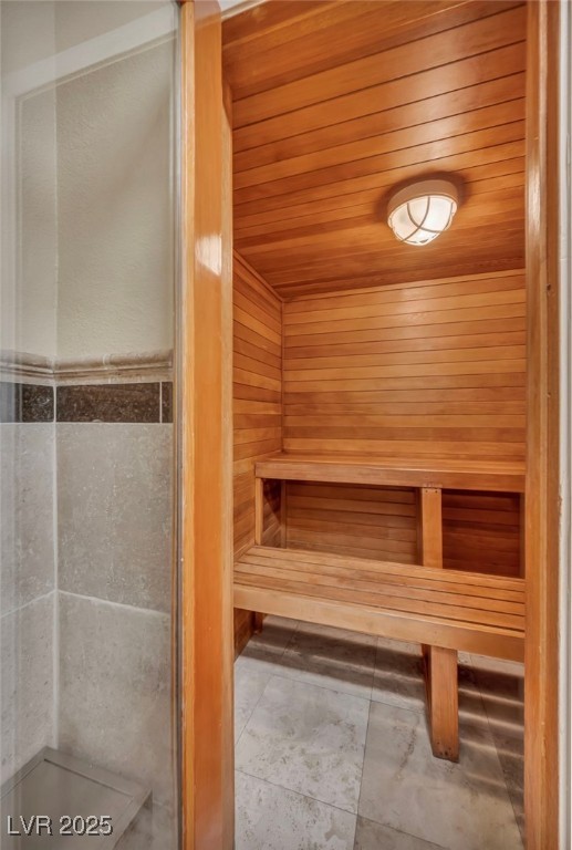 2200 South Fort Apache Road 2041