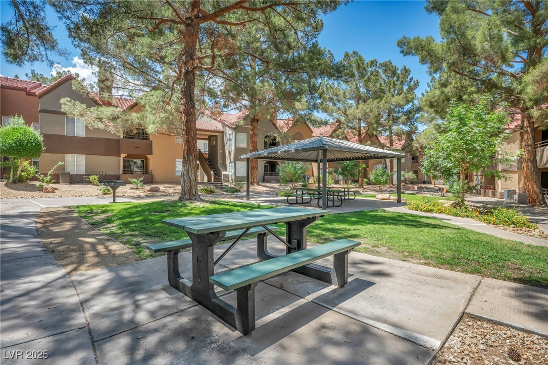 2200 South Fort Apache Road 2041