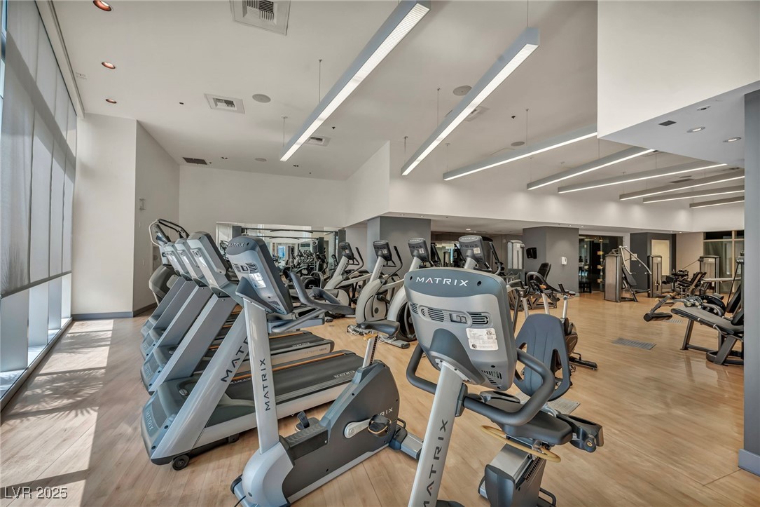 4525 Dean Martin Drive 2503