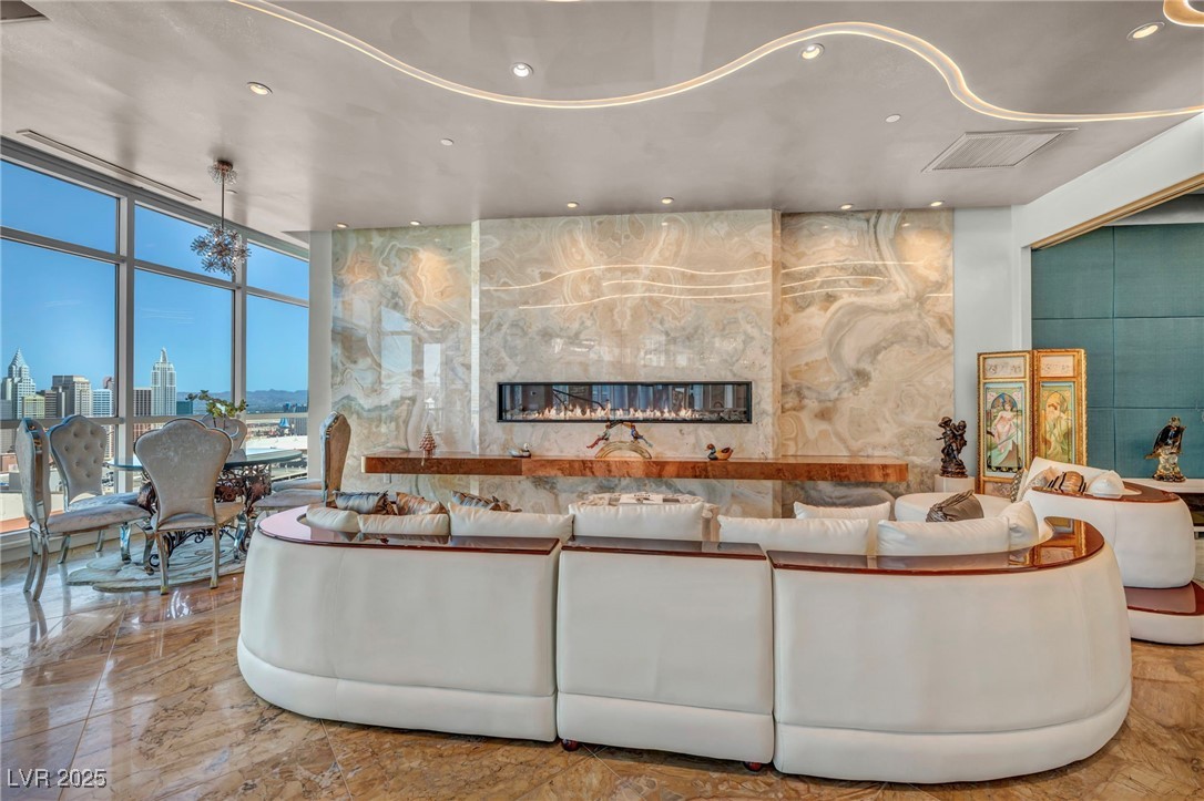 4525 Dean Martin Drive 2503