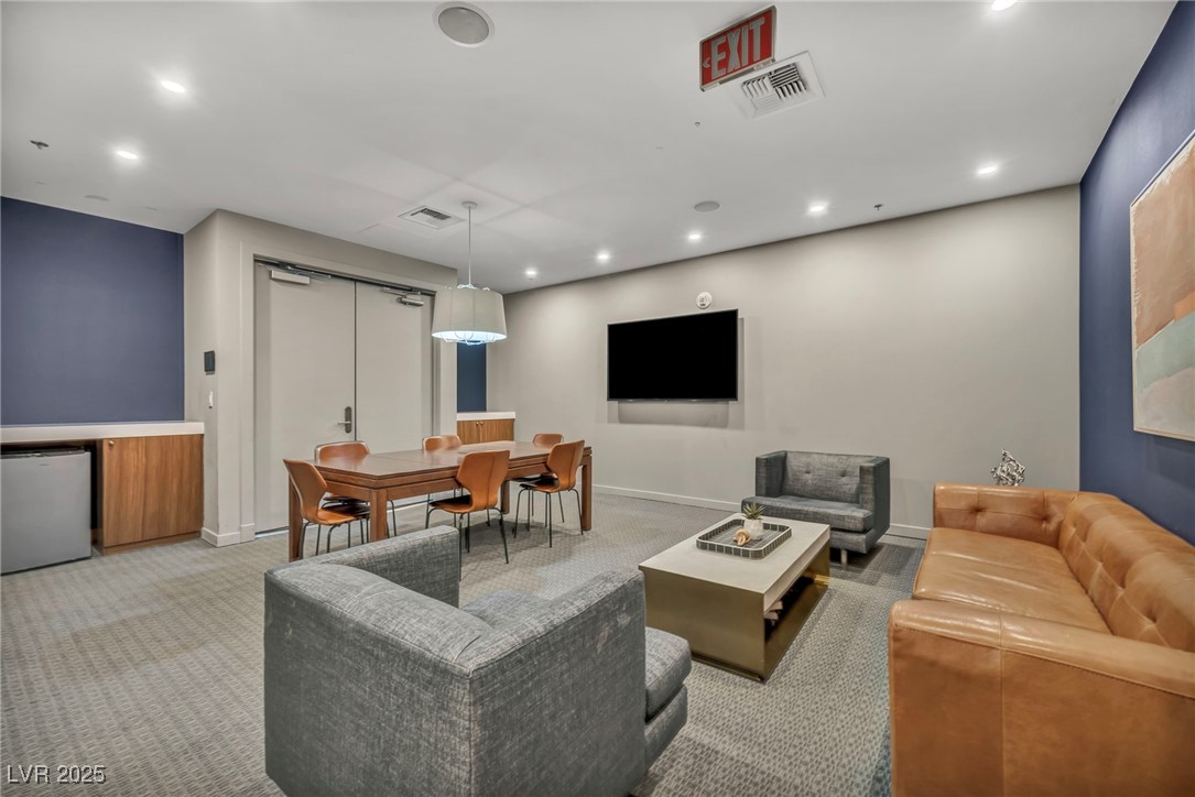 4525 Dean Martin Drive 2503