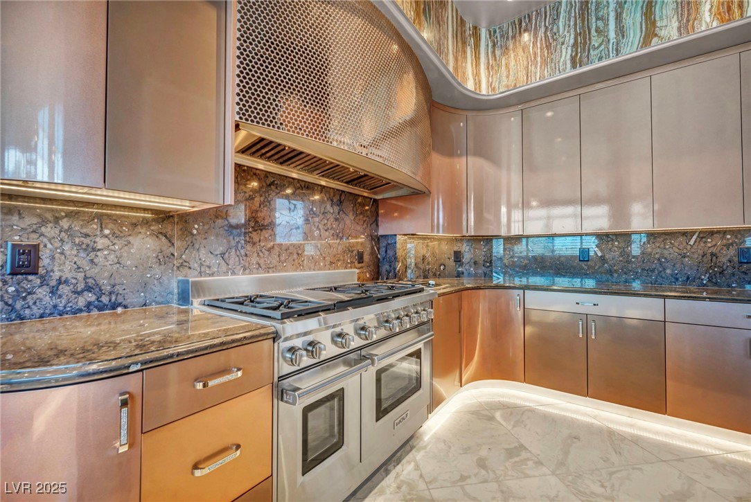 4525 Dean Martin Drive 2503