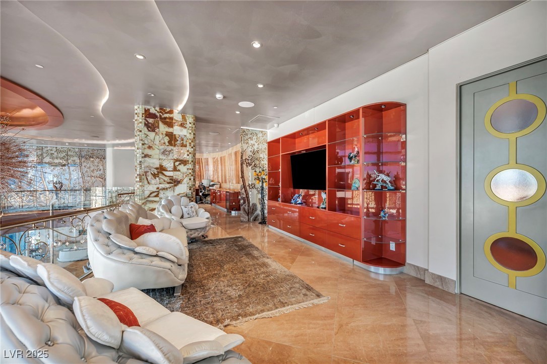 4525 Dean Martin Drive 2503