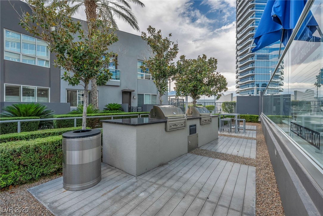 4525 Dean Martin Drive 2503