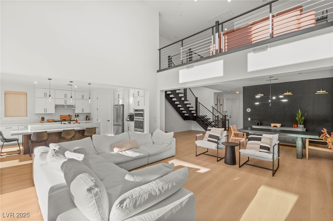 389 Red Feather Peak Court