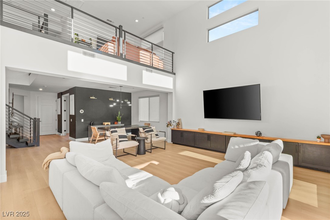 389 Red Feather Peak Court